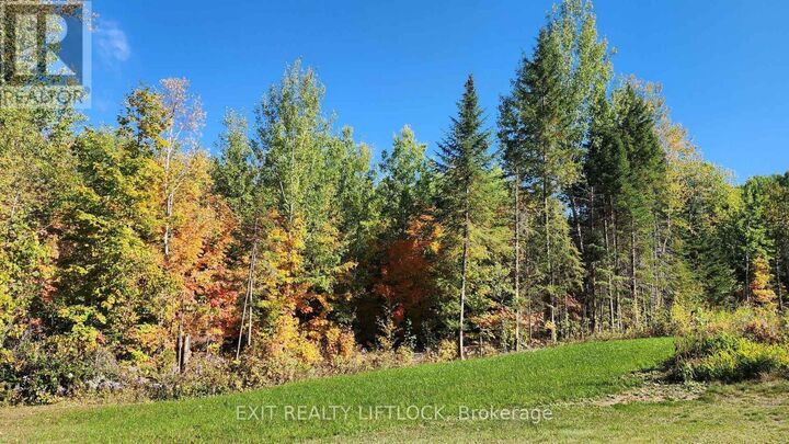 Photo de la propriété:  868 Addington Road  ON K0J 2G0 