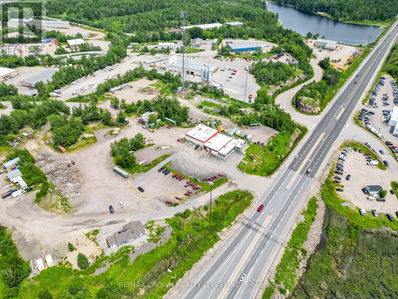 Property Photo:  100 Highway 17 East  ON P1A 0A4 