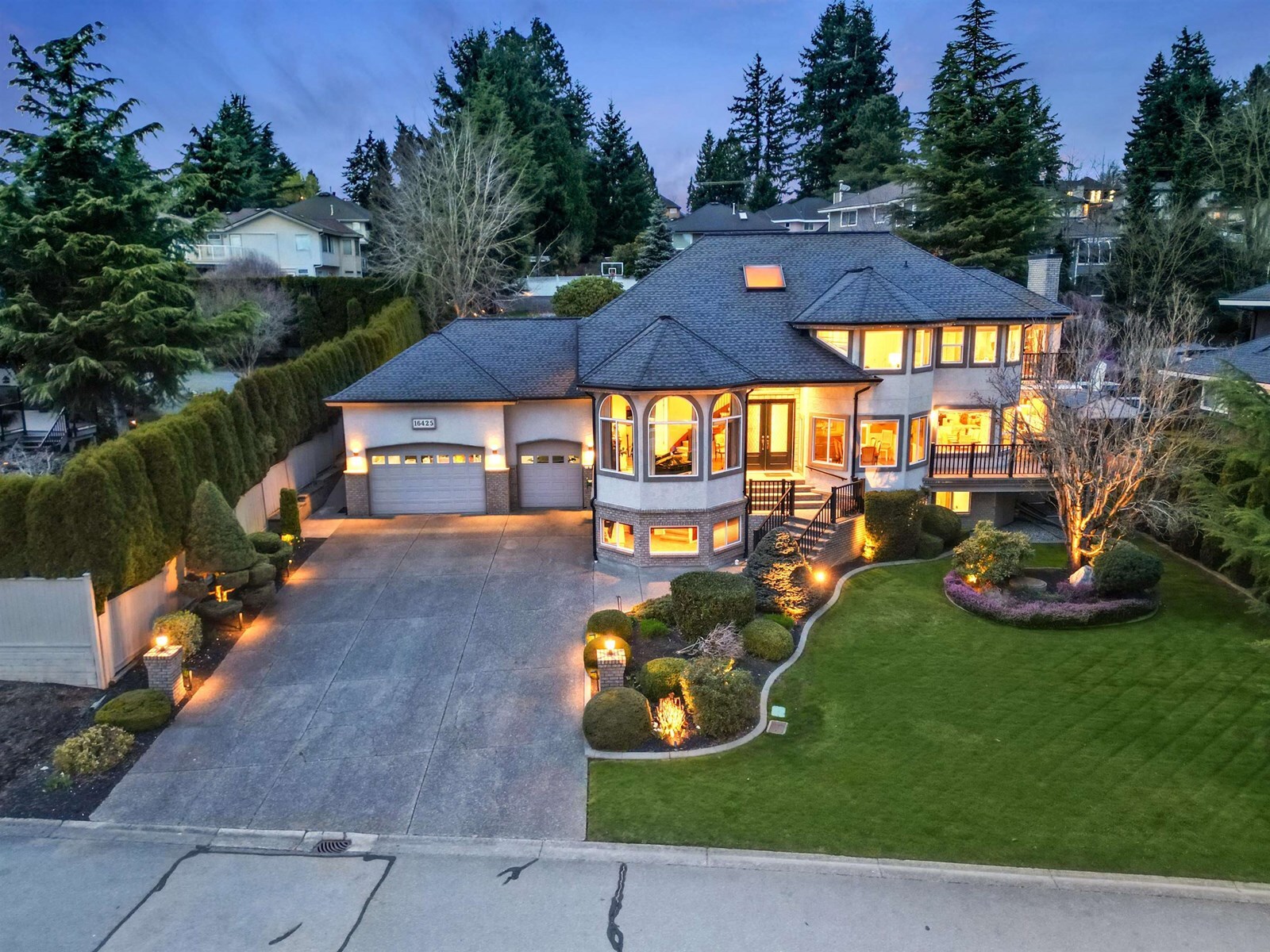 Property Photo: 16425 77 BC V4N 0L5