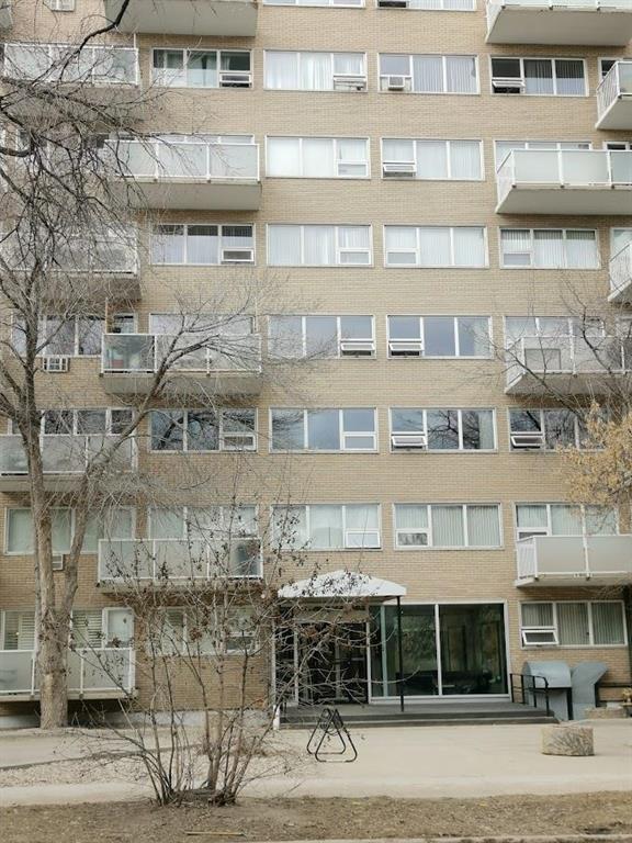 71 Roslyn Road  Winnipeg MB R3L 0G2 photo