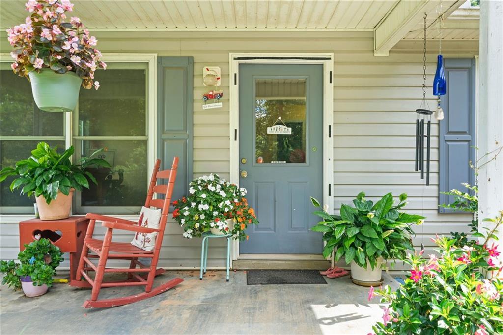 Property Photo: 1688 Antioch Church Road GA 30175