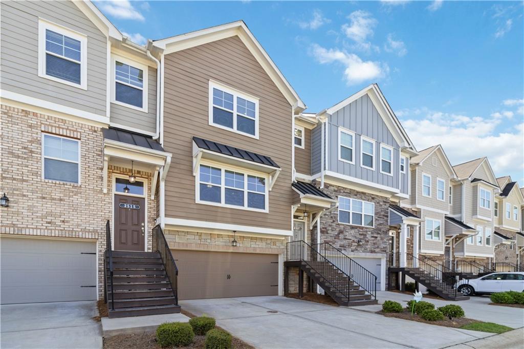 Property Photo: 2517 Hedgeway Circle GA 30144