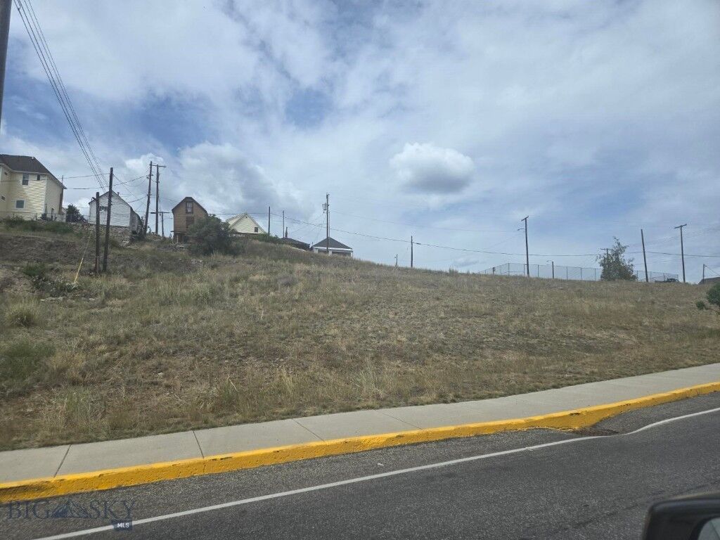 Property Photo:  405 N Montana Street  MT 59701 