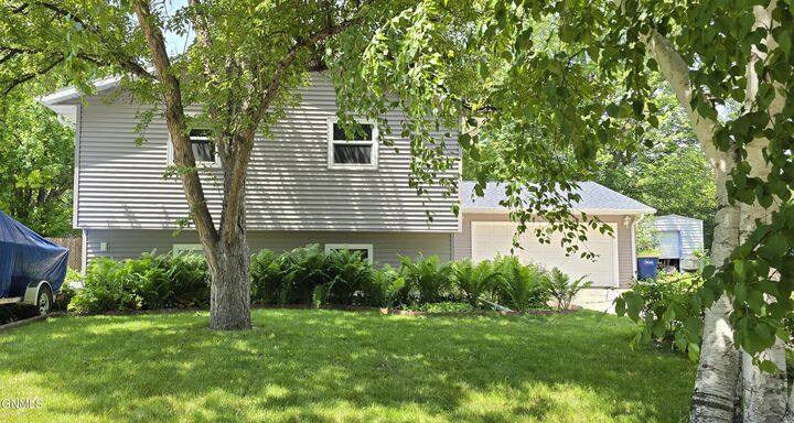 703 7th Street NW  Jamestown ND 58401 photo
