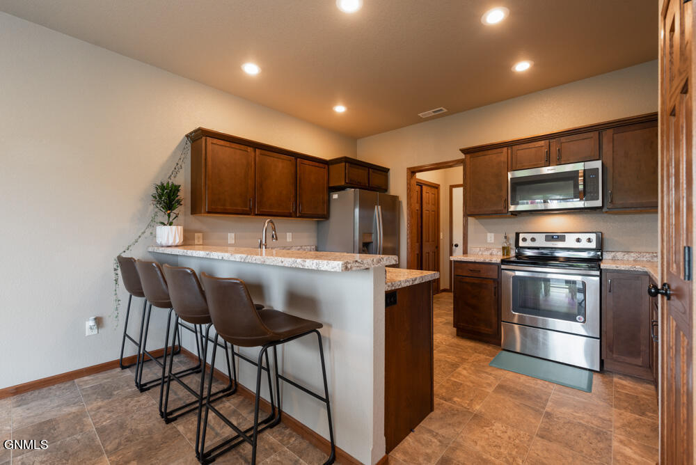 Property Photo: 6941 Butler Lp ND 58504