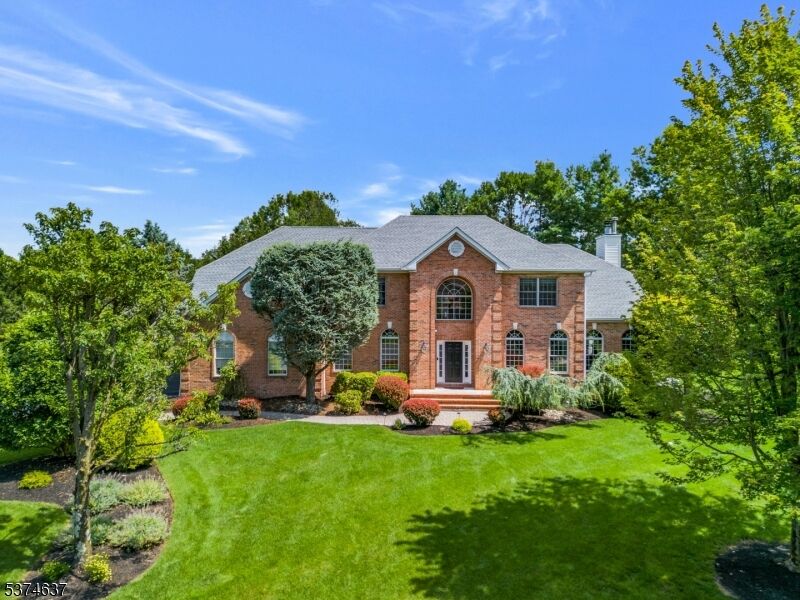 Property Photo:  5 Westwood Ct  NJ 07059 