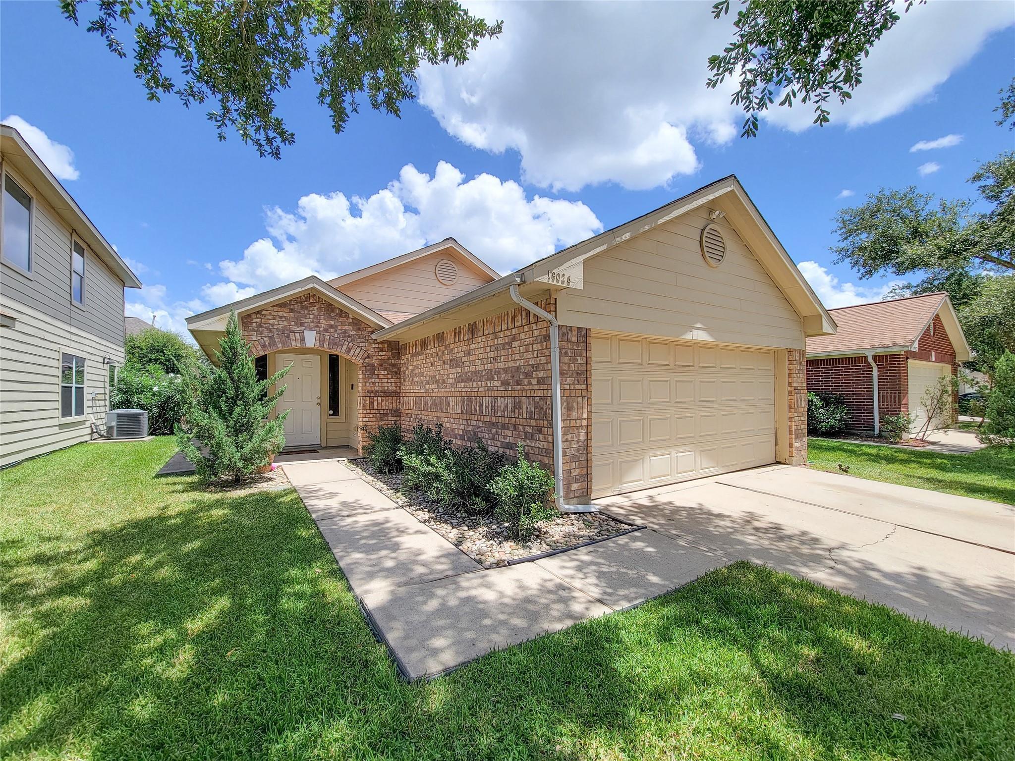 Property Photo:  19026 Yellow Thrush Drive  TX 77433 