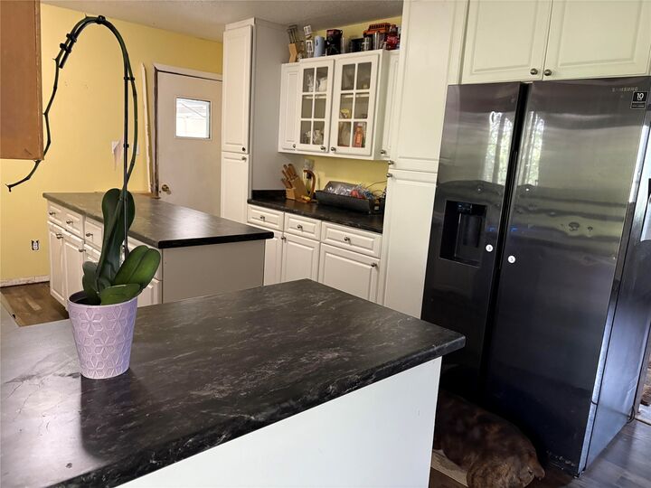 Property Photo: 626 W Main Street IA 50216