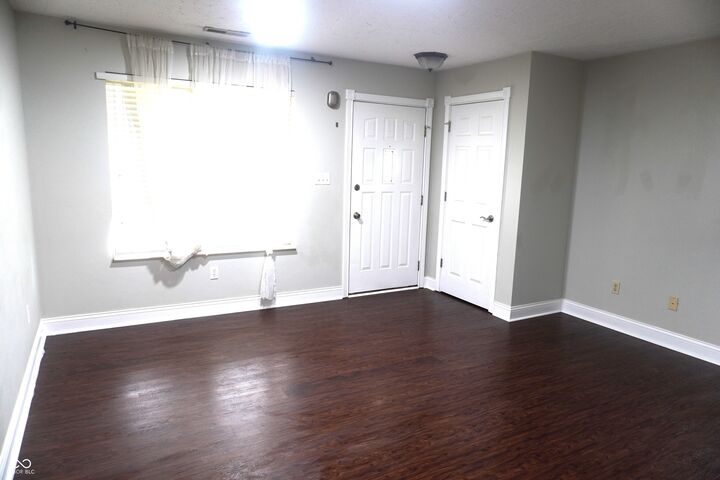 Property Photo: 3402 Wild Ivy Circle IN 46227