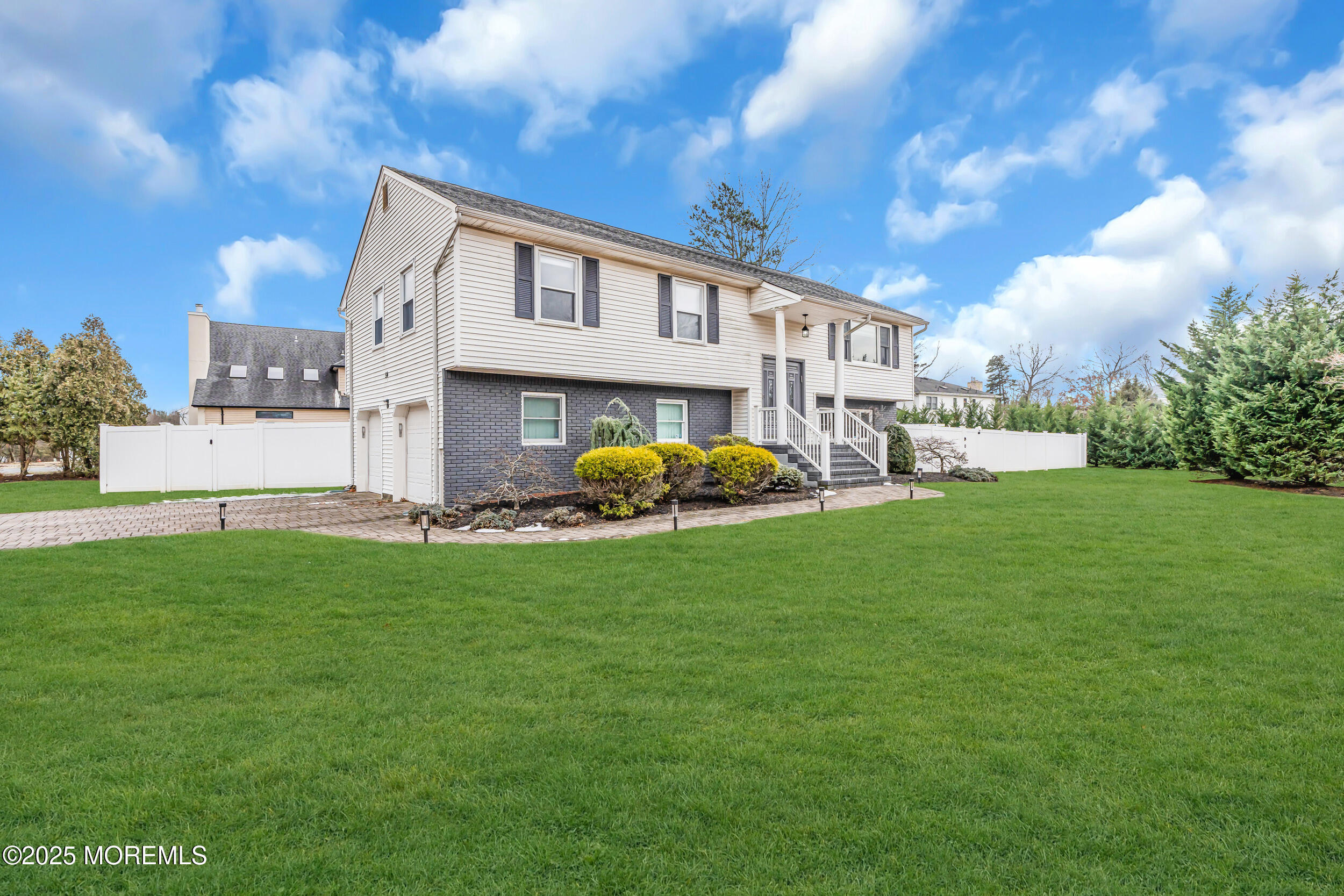 54 Mindy Lane  Eatontown NJ 07724 photo