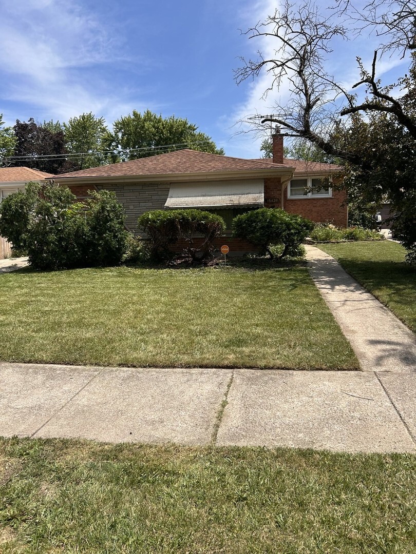 Property Photo: 15439 University Avenue IL 60419