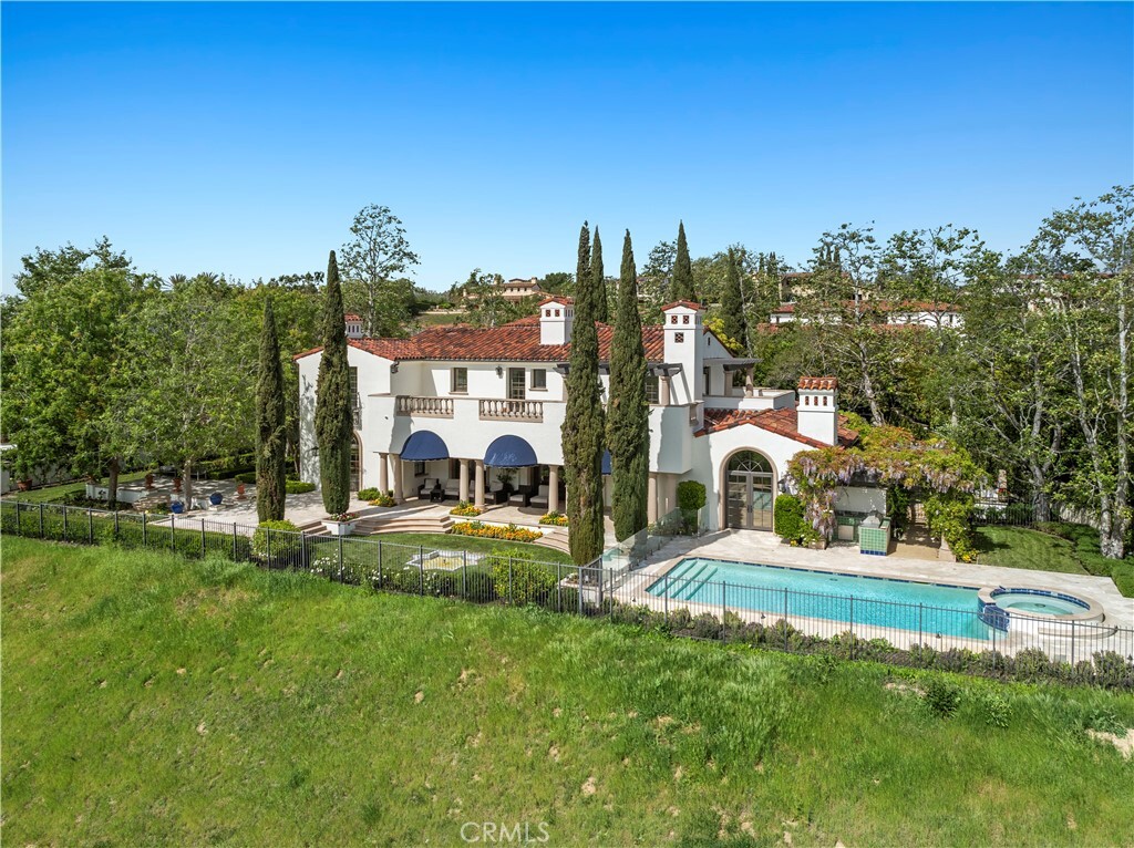 Property Photo:  31 Black Hawk  CA 92603 