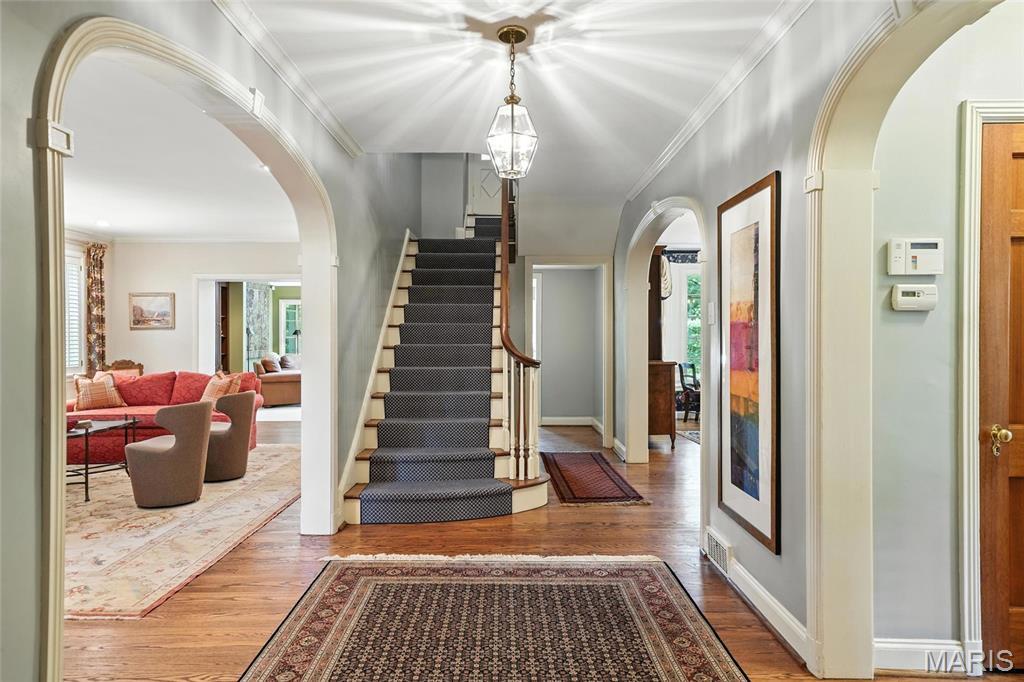 Property Photo: 5 Thorndell Drive MO 63117