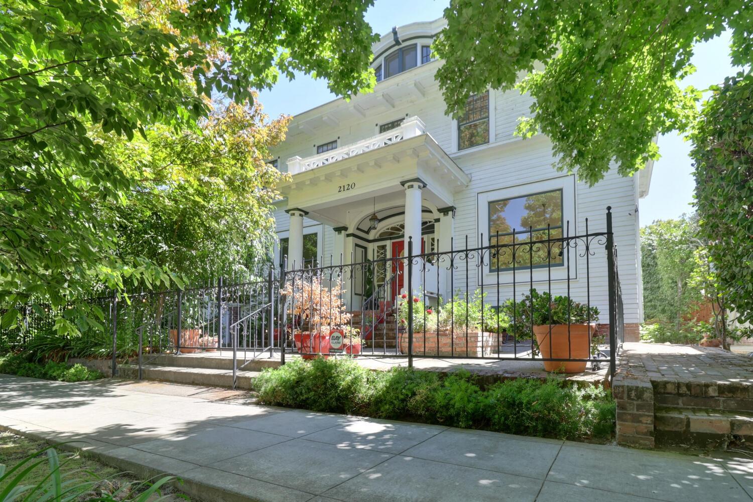 Property Photo:  2120 G Street  CA 95816 