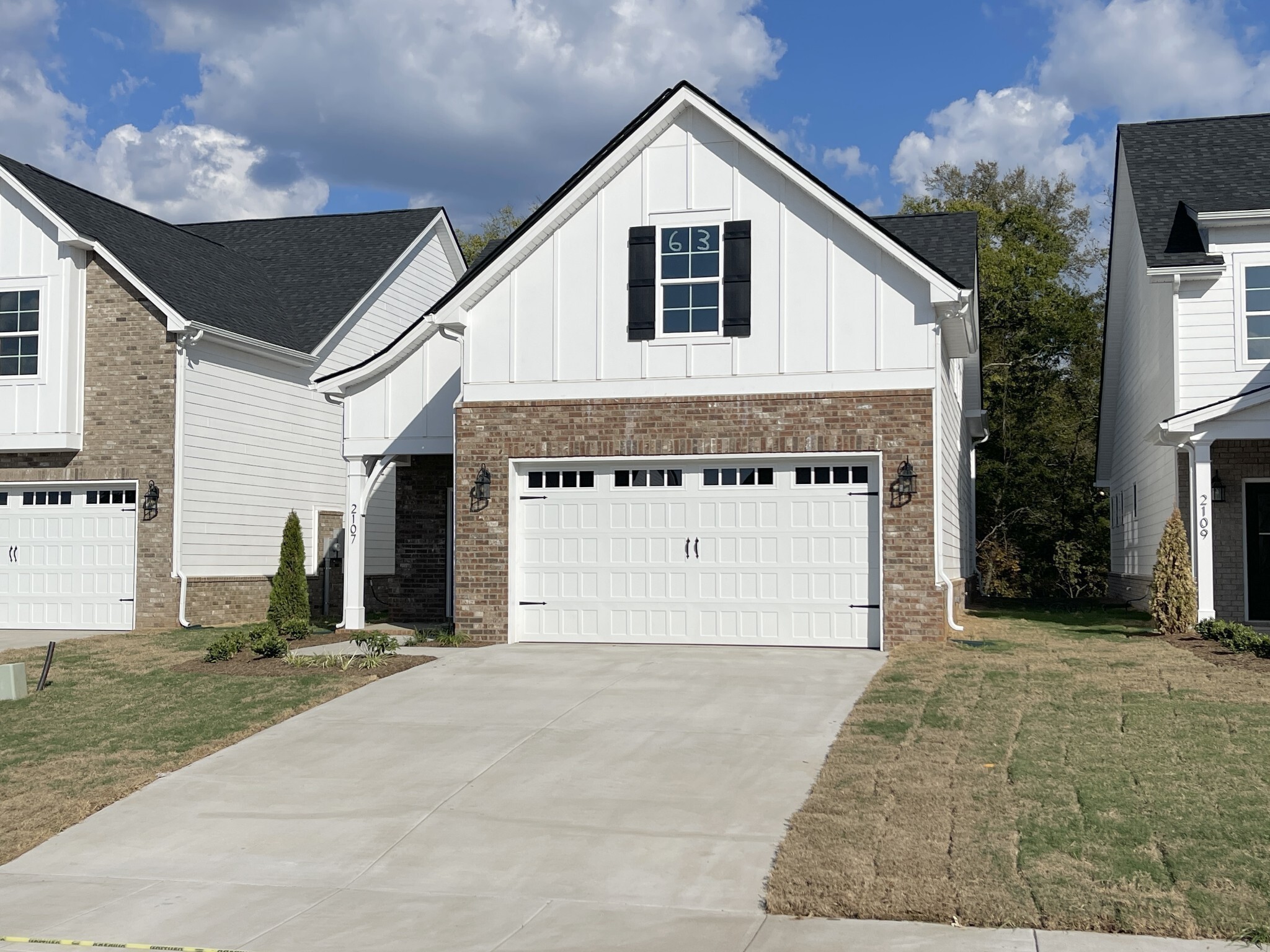 Property Photo: 2203 Barringer Ln TN 37128