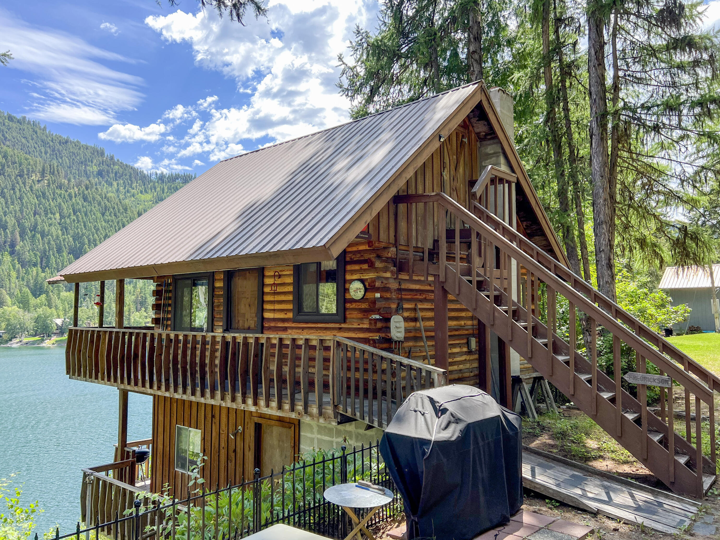 Property Photo: 3049 Deep Lake North Shore Way WA 99114