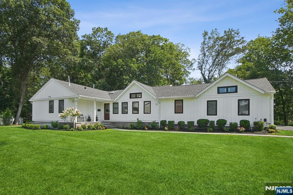695 Terhune Road  Ridgewood NJ 07450 photo