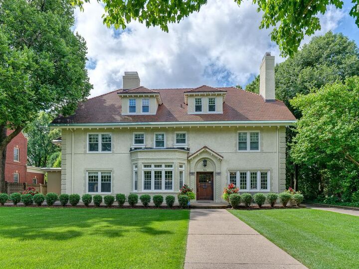 Property Photo: 834 Summit Avenue 1 MN 55105