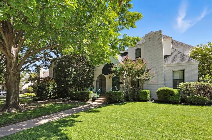 3909 Hamilton Avenue  Fort Worth TX 76107 photo