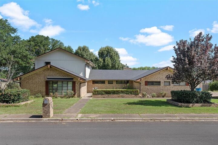 Property Photo:  1404 Brailwood Trail  TX 75654 