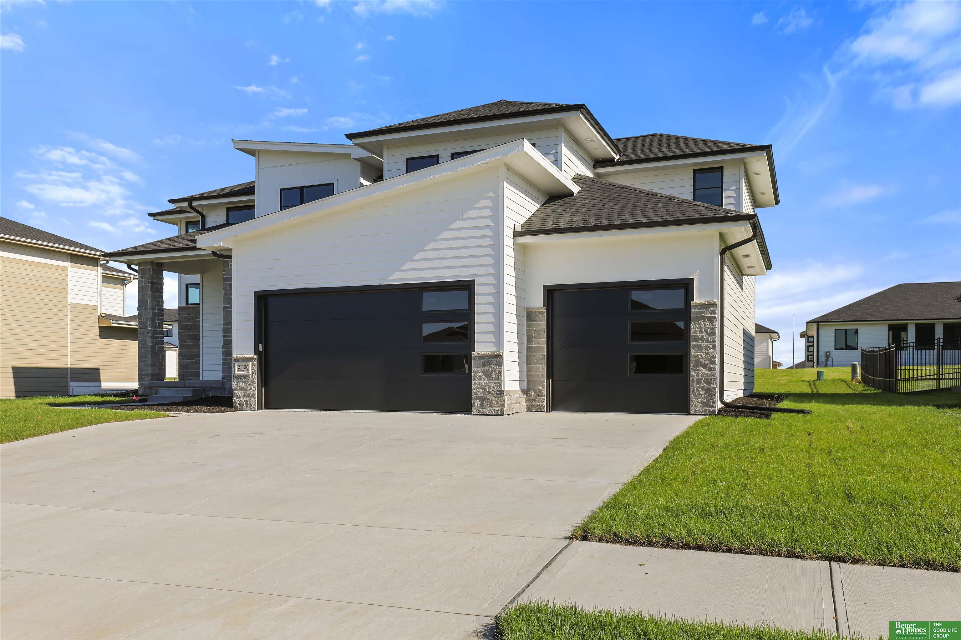 Property Photo:  21120 Arlington Street  NE 68022 