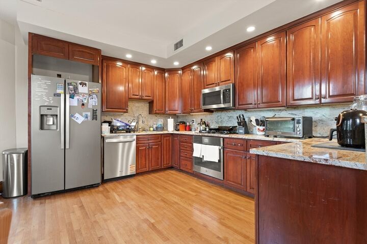 Property Photo:  90 Browne Street 3  MA 02446 