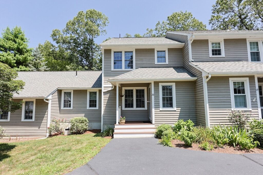 Property Photo:  20 Laurelwood Dr 20  MA 01747 