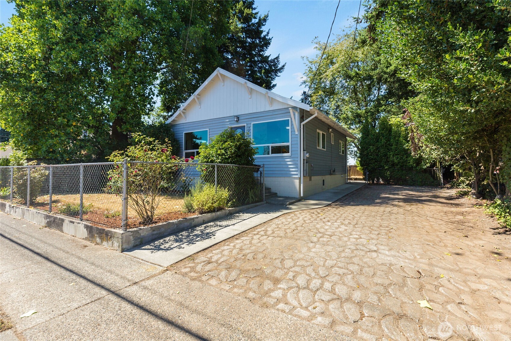 Property Photo: 7217 12th Avenue SW WA 98106