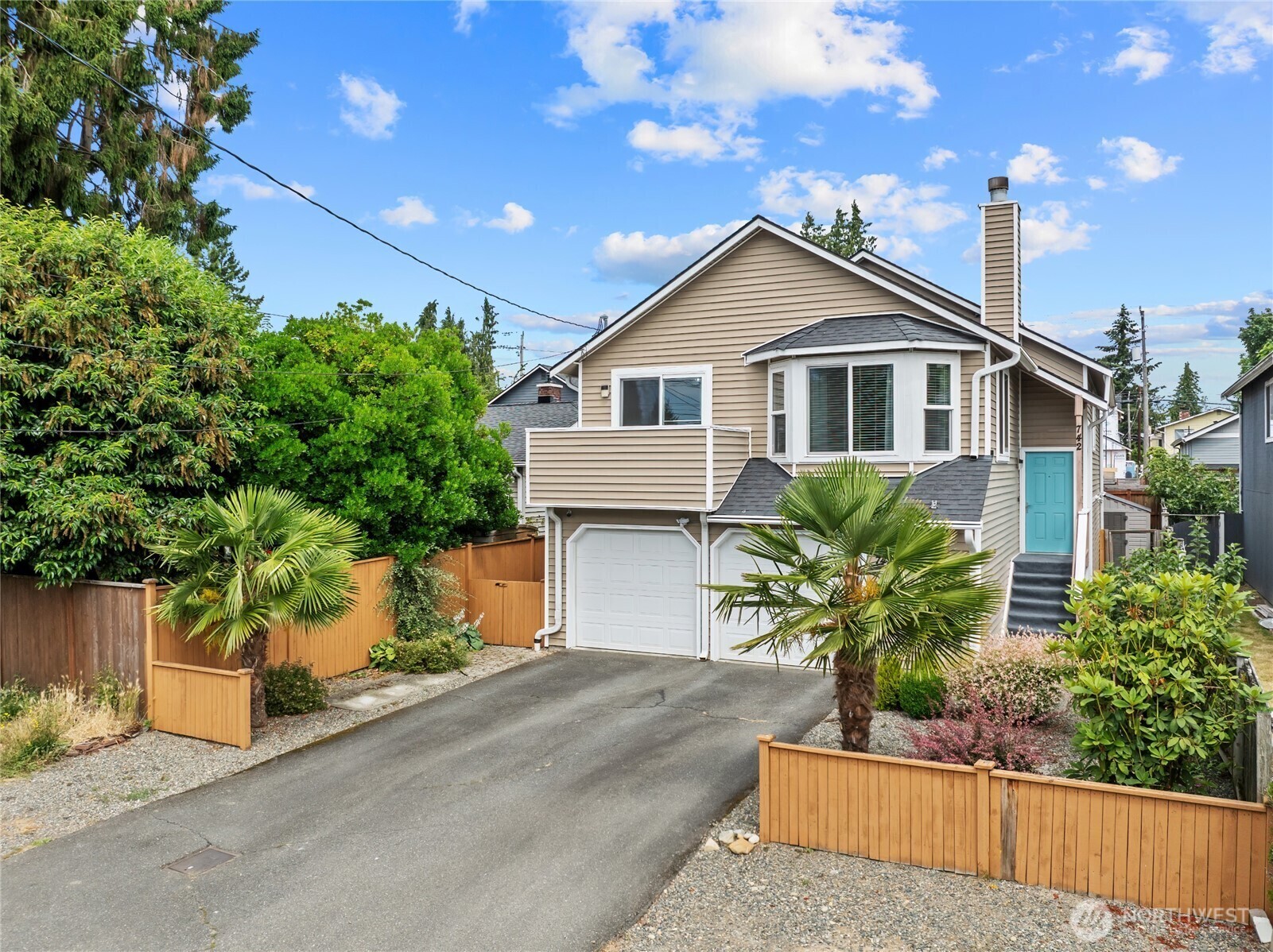 Property Photo:  742 N 103rd Street  WA 98133 