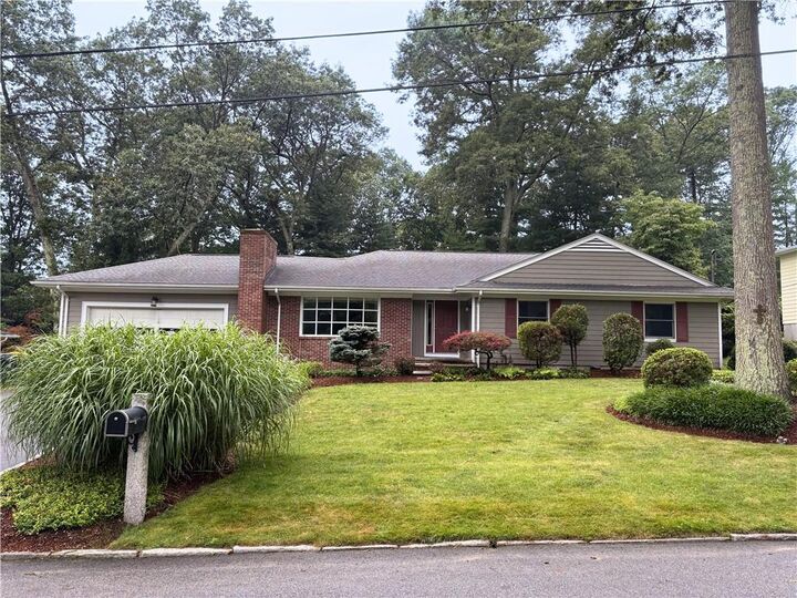 25 Maplecrest Drive  Smithfield RI 02828 photo