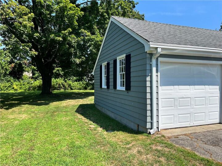 Property Photo: 40 Aaron Ave Avenue RI 02809
