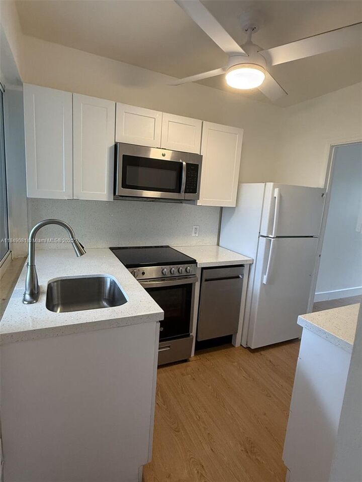 Property Photo: 1205 SW 13th St 1205A FL 33145