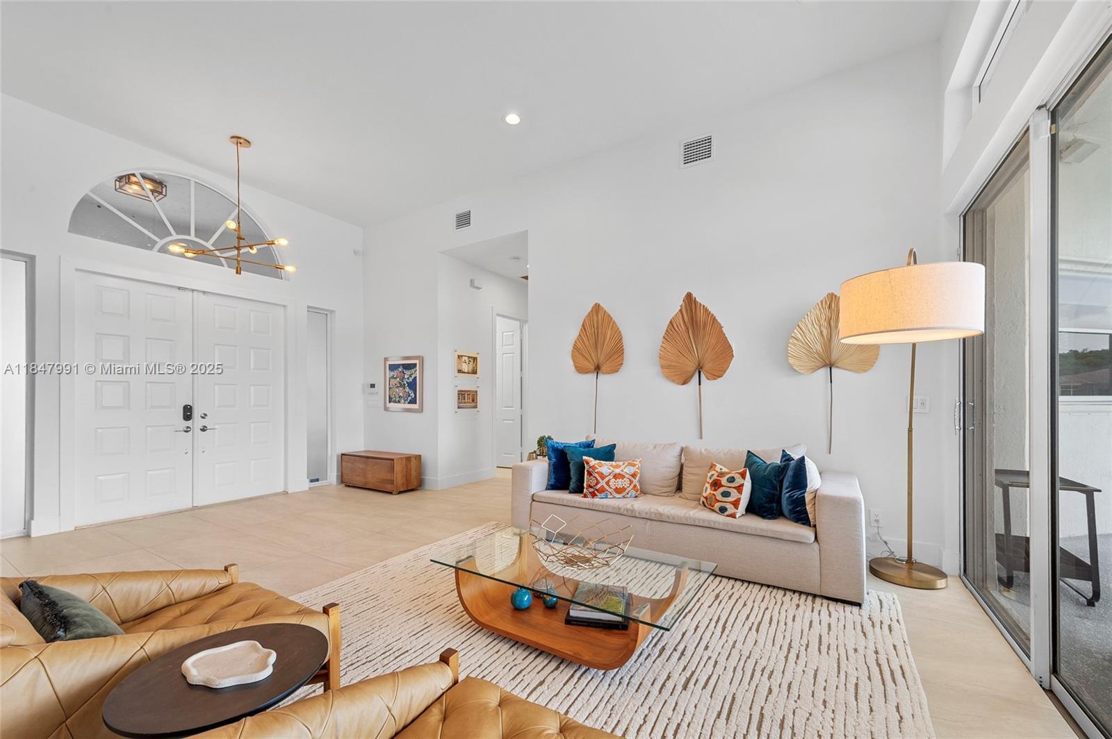 Property Photo: 341 Mallard Rd FL 33327