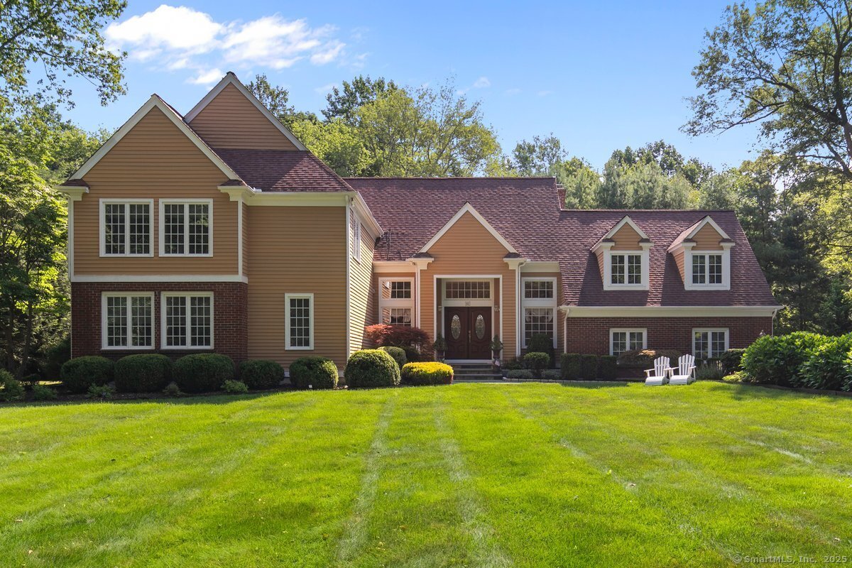 60 Red Barn Road  Trumbull CT 06611 photo