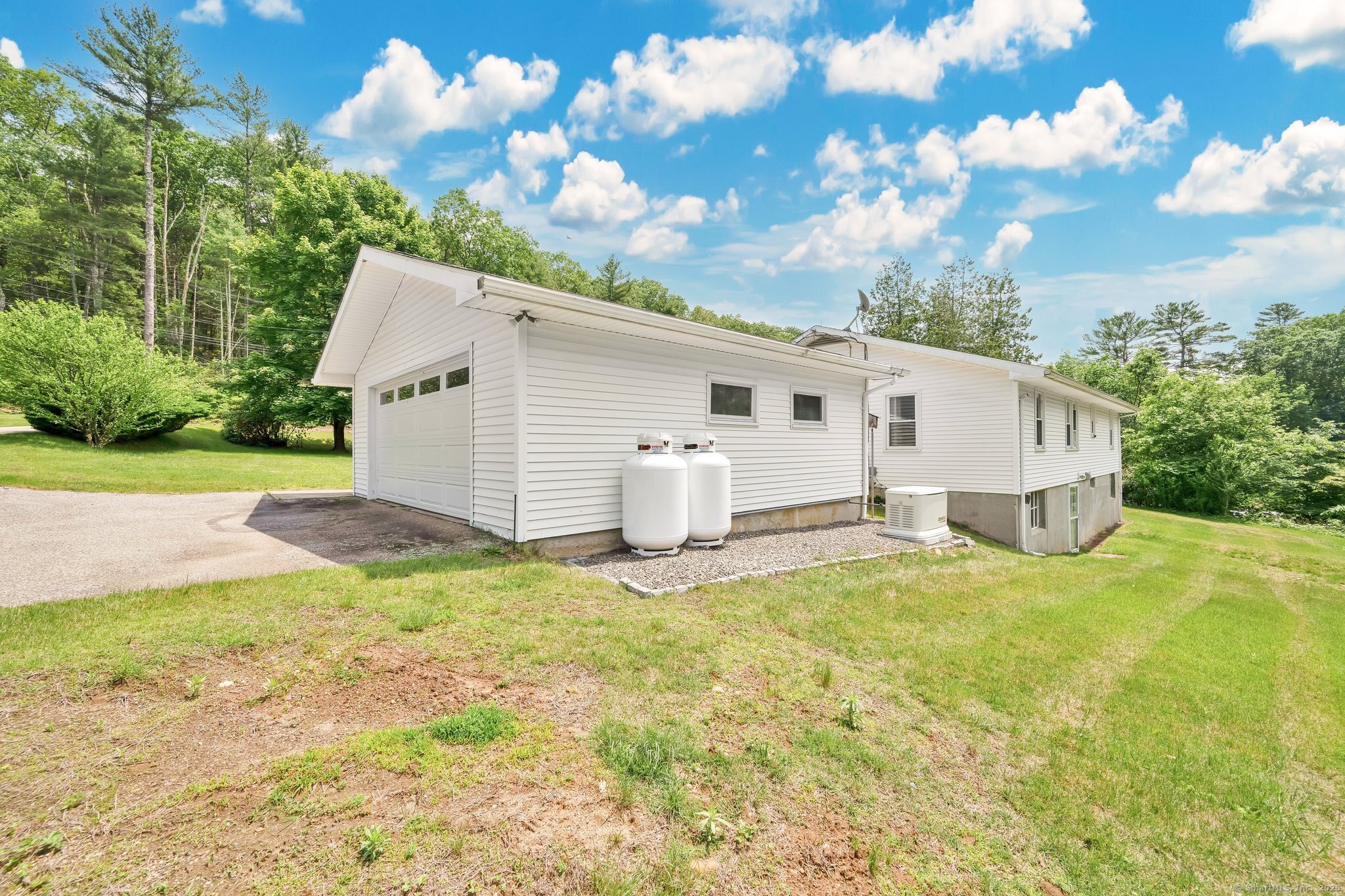 Property Photo:  25 Schofield Road  CT 06279 
