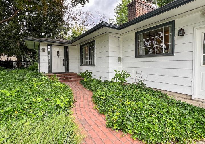 Property Photo:  8408 E Boone Ave  WA 99212 