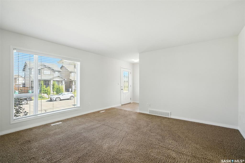 Property Photo: 375 Levalley Cove SK S7T 0H5