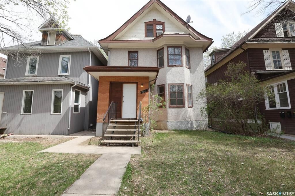 Property Photo:  2263 Osler Street  SK S4P 1W9 