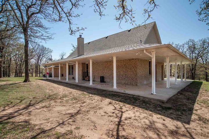 Property Photo:  352656 E 840 Road  OK 74079 