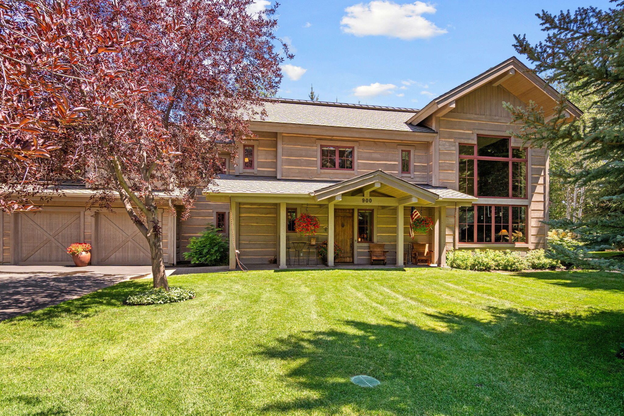Property Photo: 900 Rocking Horse Rd ID 83340