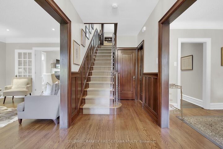 Property Photo:  381 Huron Avenue S  ON K1Y 0W9 