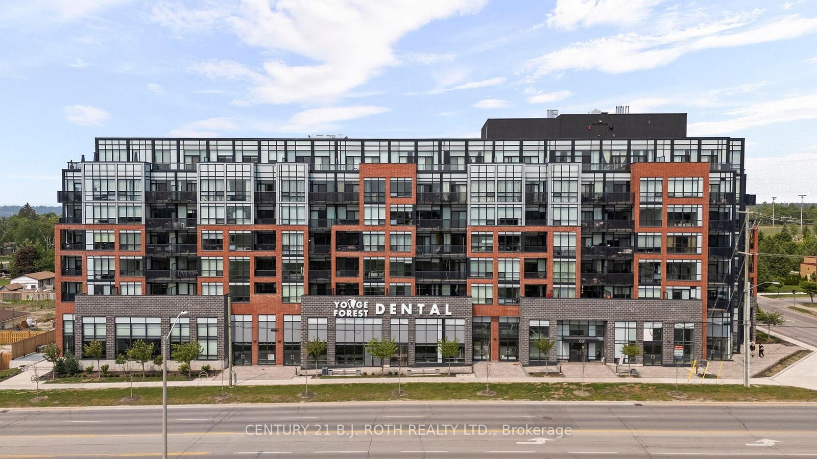 Photo de la propriété:  681 Yonge Street Ph720  ON L9J 0K1 