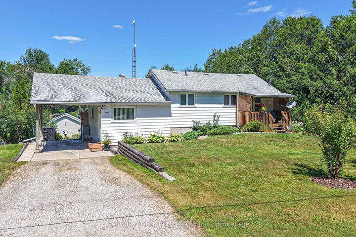 Property Photo: 4202 Canal Road ON L0K 2B0