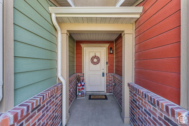 Property Photo:  705 S 220 W  UT 84660 