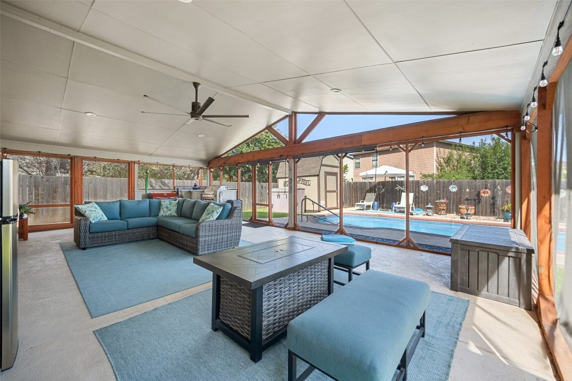 5504 Alomar Cove  Del Valle TX 78617 photo