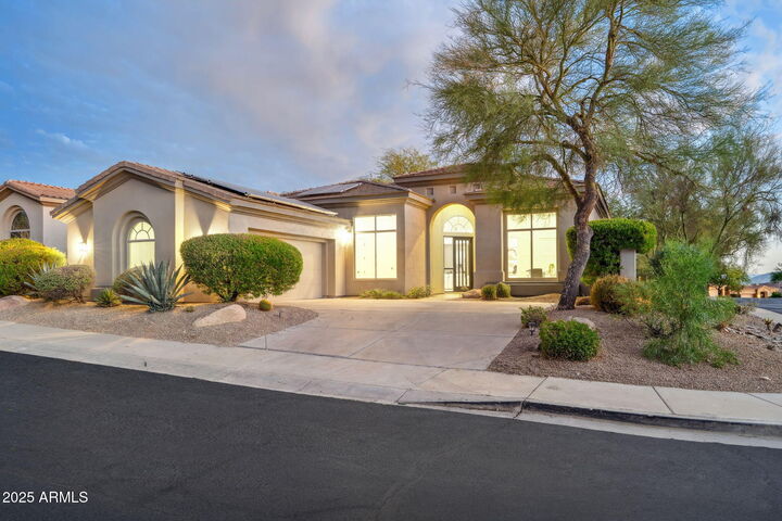 10671 E Caribbean Lane  Scottsdale AZ 85255 photo