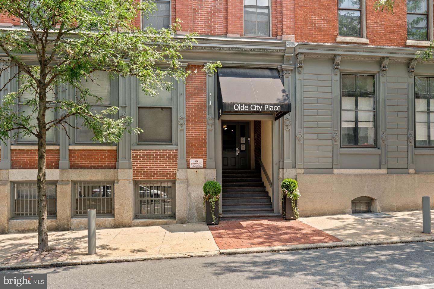 Property Photo:  209 N 4th Street F4  PA 19106 