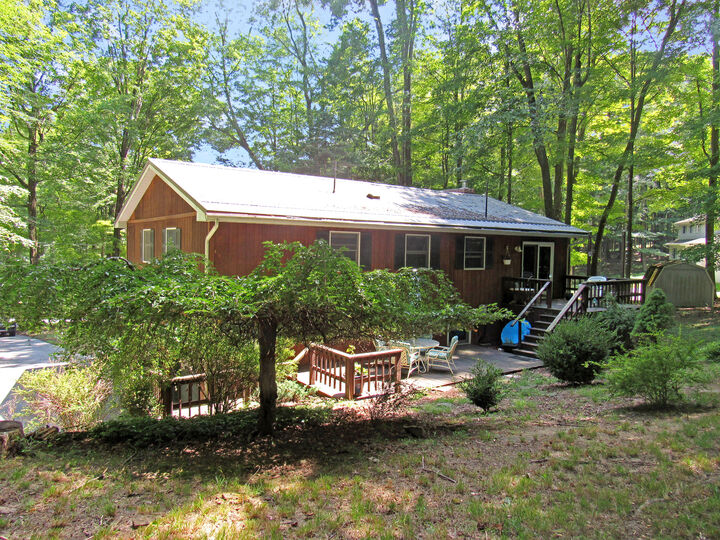 Property Photo: 106 Greater Inagua Ct PA 15801
