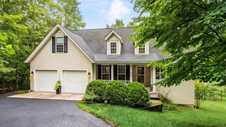 275 Bridle Path Lane  Granville OH 43023 photo