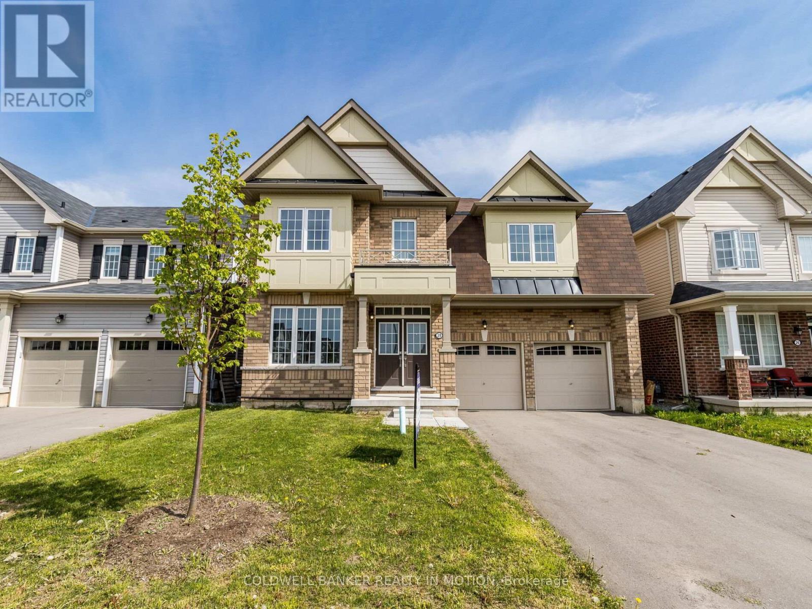 Property Photo: 28 Esther Crescent West ON L3B 5N5